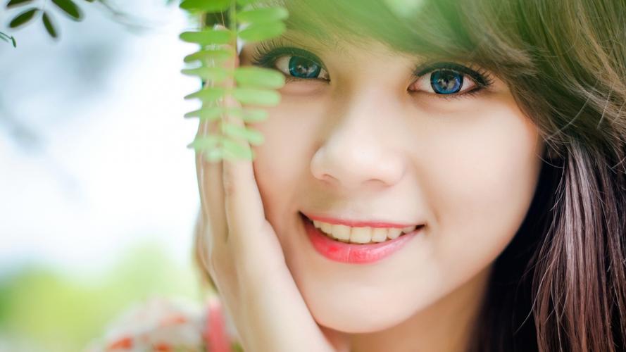 普京视察俄罗斯最大钢铁厂